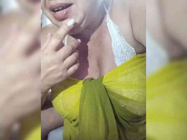SeXy-Xo4y-SeXa webcam