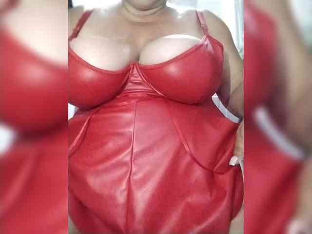 SeXy-Xo4y-SeXa webcam