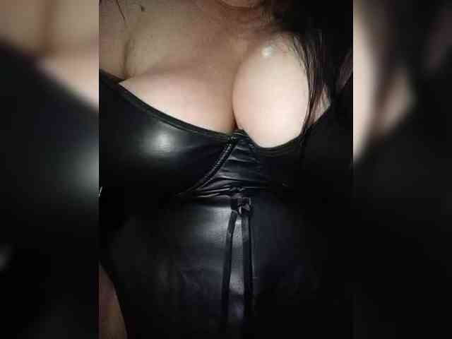 SeXy-Xo4y-SeXa webcam