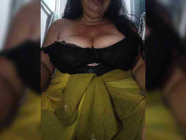 SeXy-Xo4y-SeXa webcam