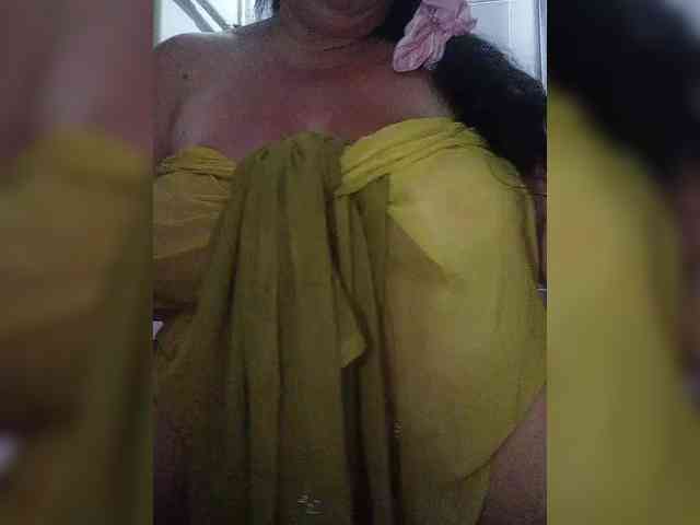 SeXy-Xo4y-SeXa webcam