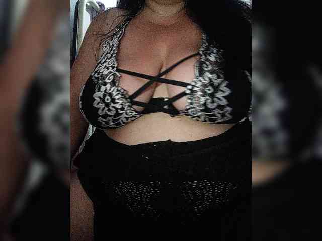 Xo4y2sexa Live Webcam on BongaCams