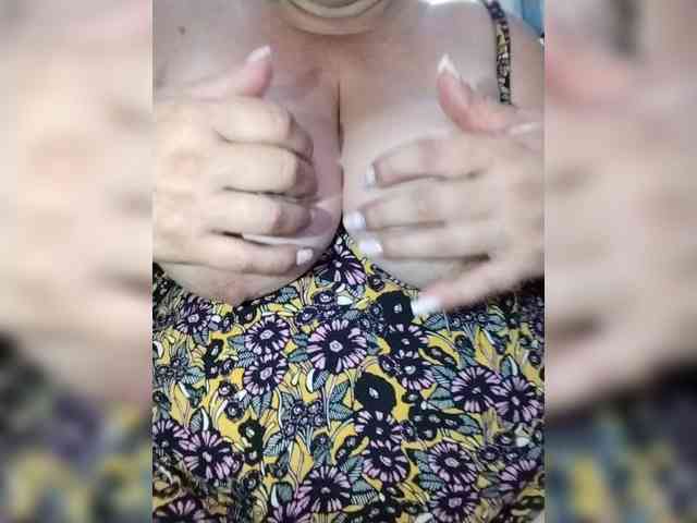 SeXy-Xo4y-SeXa webcam
