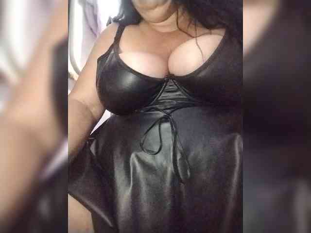 SeXy-Xo4y-SeXa webcam