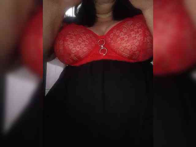 SeXy-Xo4y-SeXa webcam