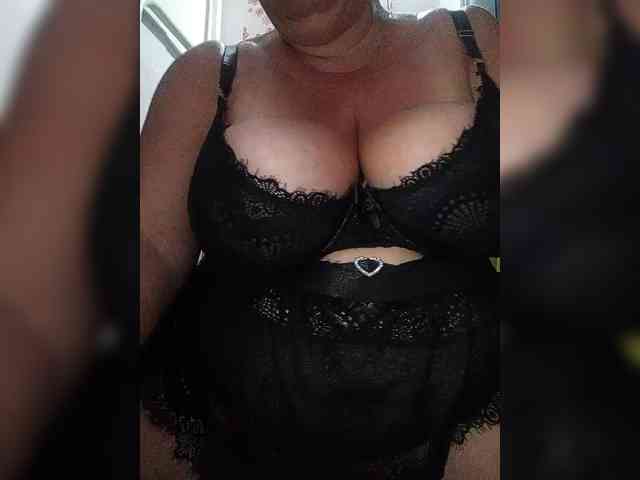 SeXy-Xo4y-SeXa webcam