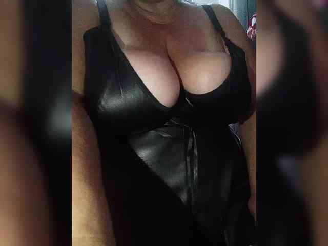 SeXy-Xo4y-SeXa webcam