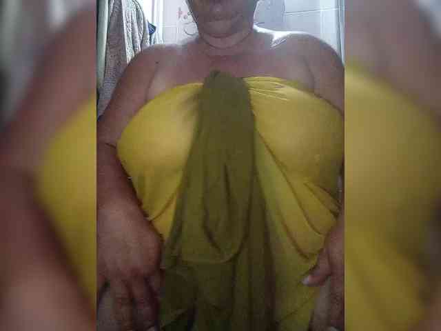 SeXy-Xo4y-SeXa webcam