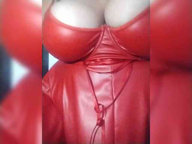 SeXy-Xo4y-SeXa webcam