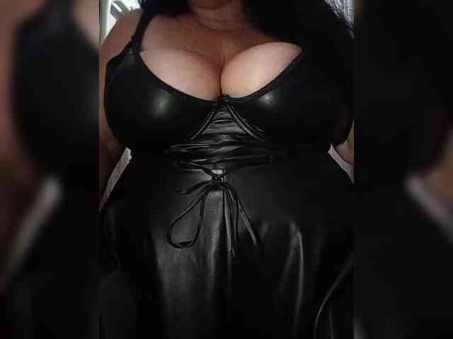 SeXy-Xo4y-SeXa webcam