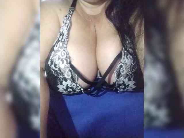 SeXy-Xo4y-SeXa webcam