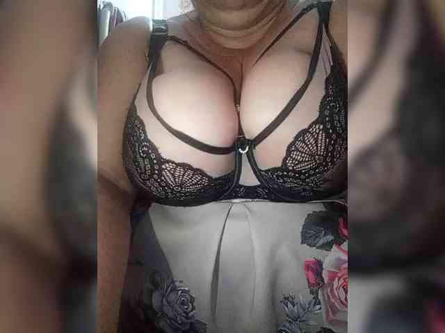 SeXy-Xo4y-SeXa webcam
