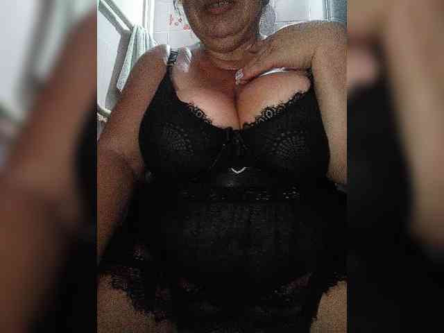 SeXy-Xo4y-SeXa webcam