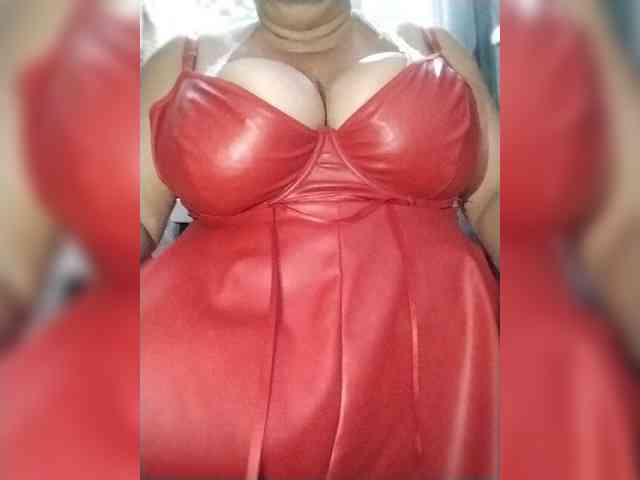 SeXy-Xo4y-SeXa webcam