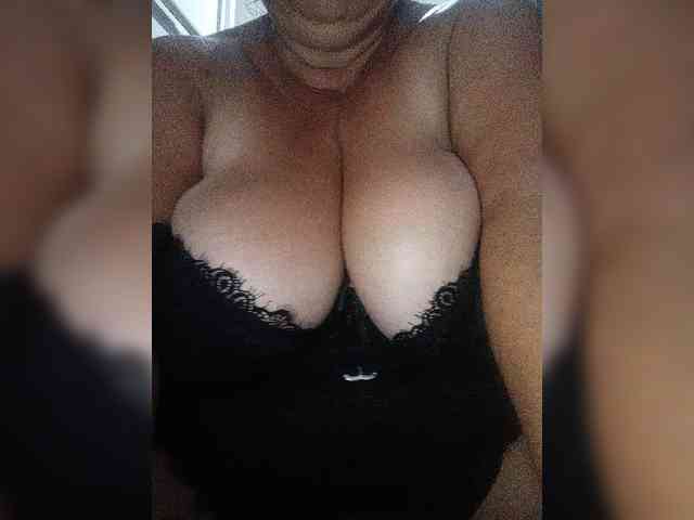 SeXy-Xo4y-SeXa webcam