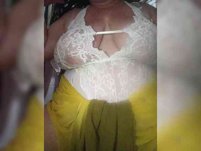 SeXy-Xo4y-SeXa webcam