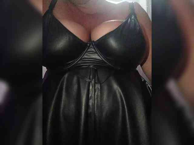 SeXy-Xo4y-SeXa webcam