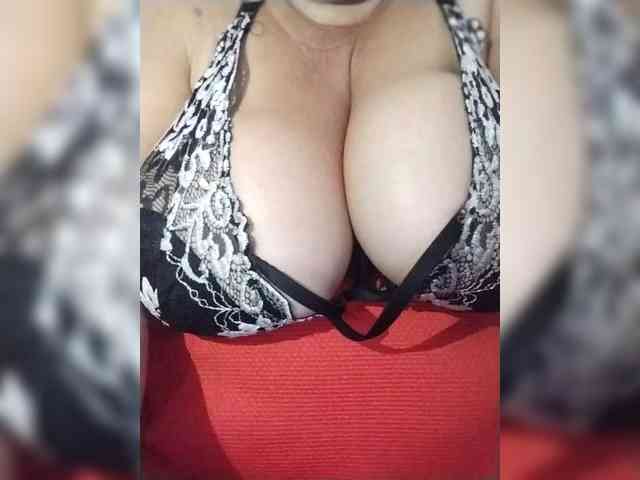 SeXy-Xo4y-SeXa webcam