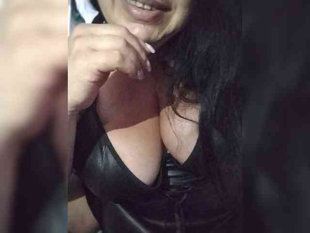 SeXy-Xo4y-SeXa webcam