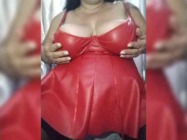 SeXy-Xo4y-SeXa webcam