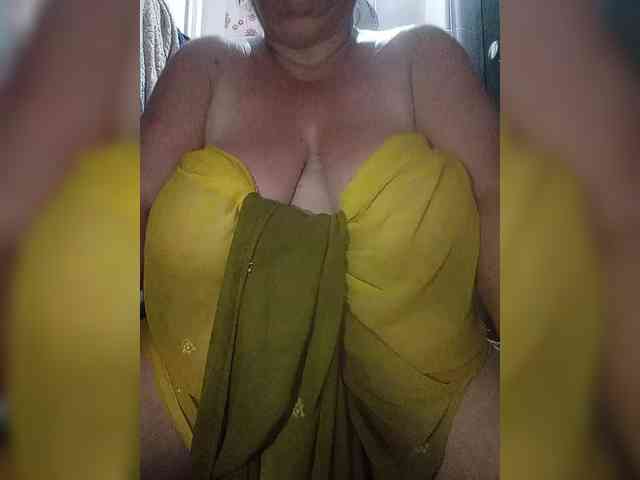 SeXy-Xo4y-SeXa webcam