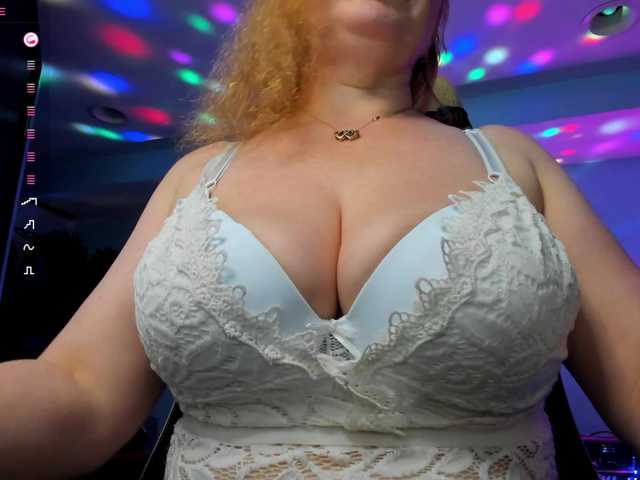 mmmMommy live cam on BongaCams