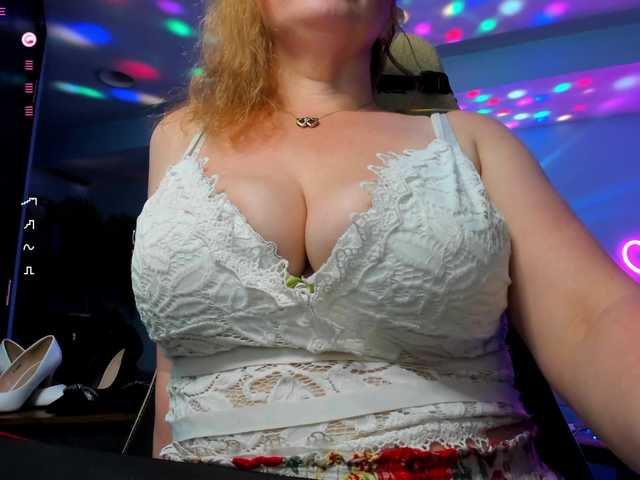 mmmMommy live webcam show