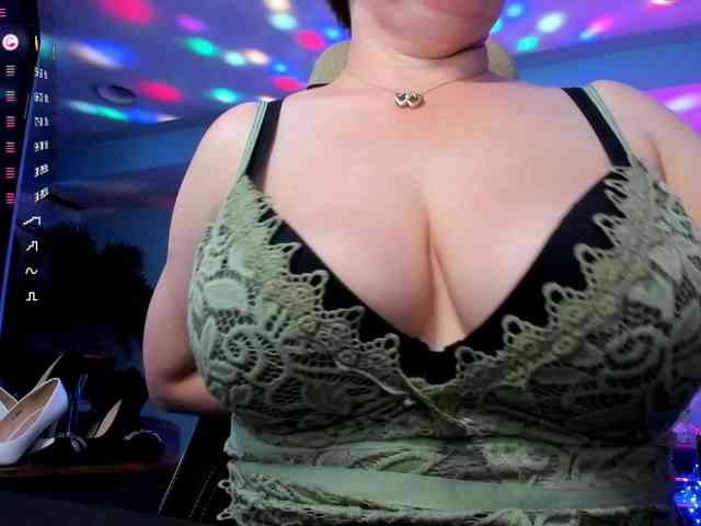 Sweet_Mommy webcam