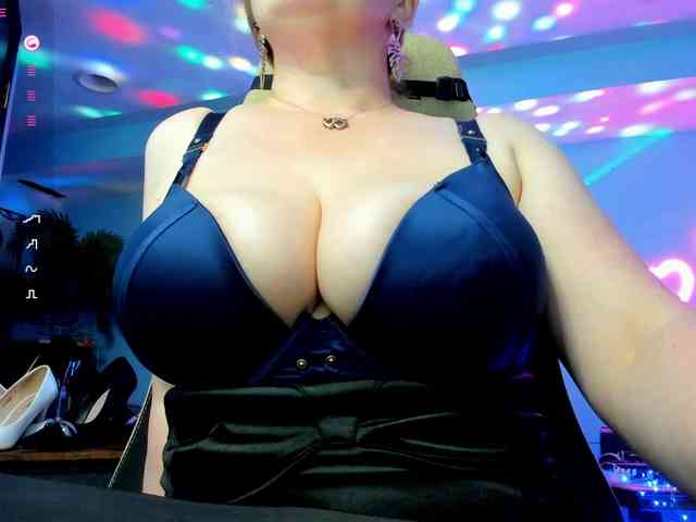 Sweet_Mommy webcam