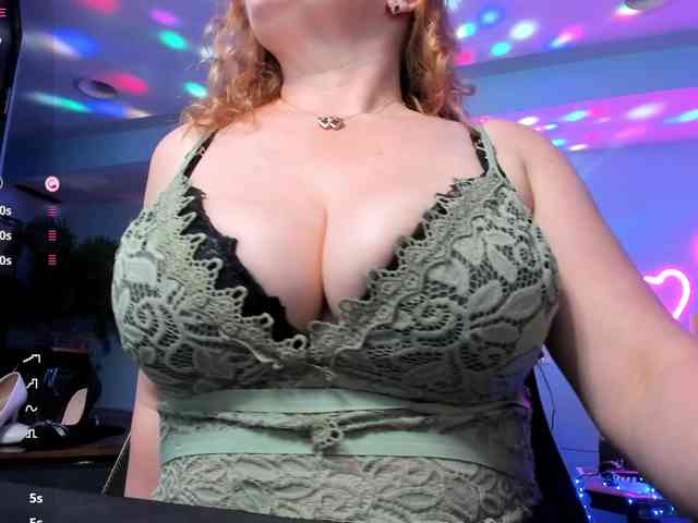 mmmMommy Sex Cam Show