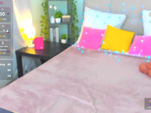 Tasty-booty live cam on BongaCams