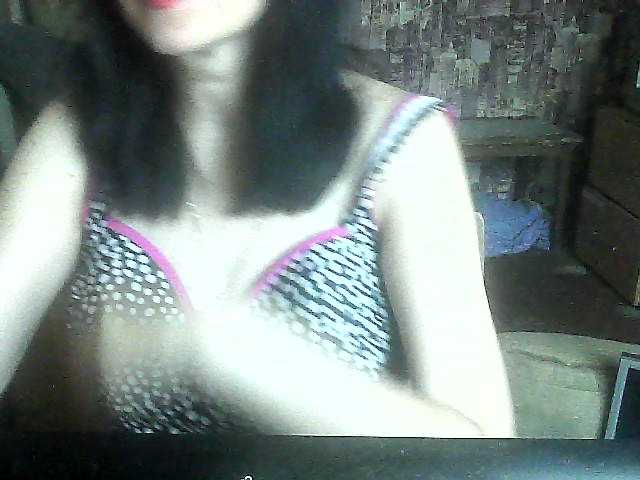 LynnYana live cam on BongaCams