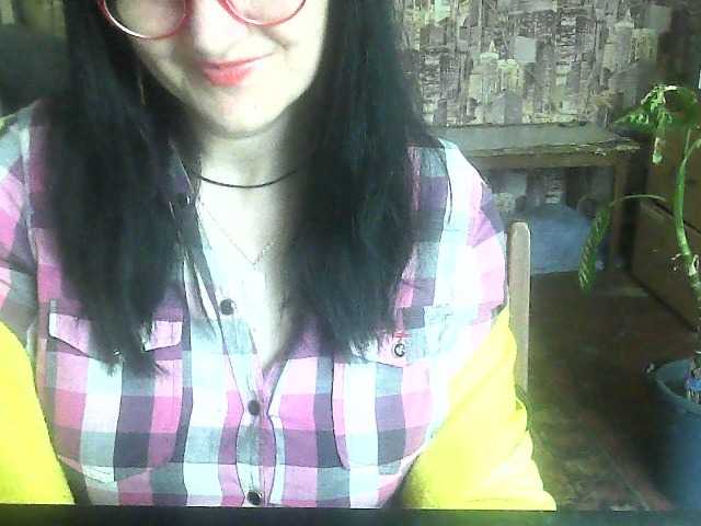 Chat with LynnYana live cam