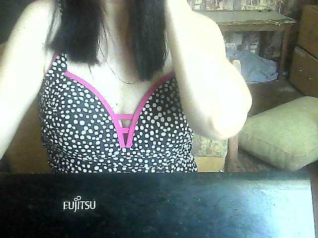 LynnYana live cam on BongaCams