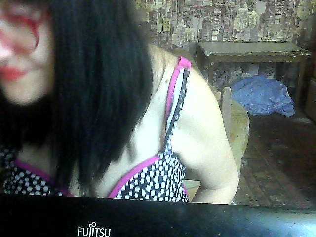 LynnYana live webcam show