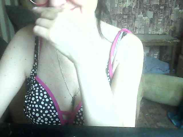 LynnYana webcam
