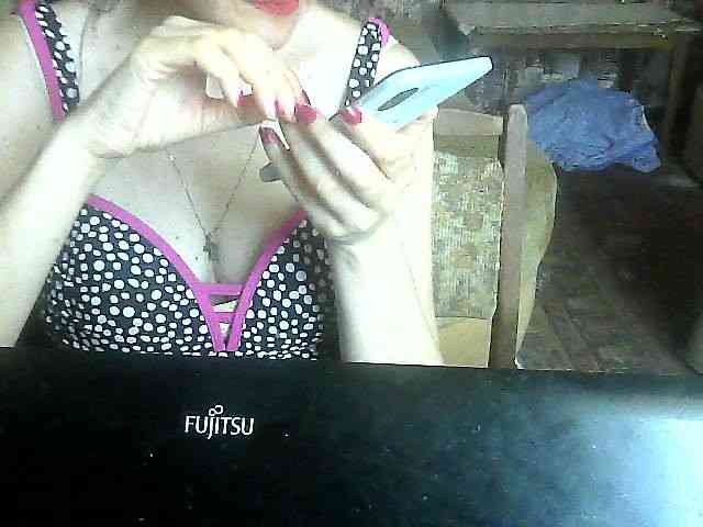 LynnYana webcam