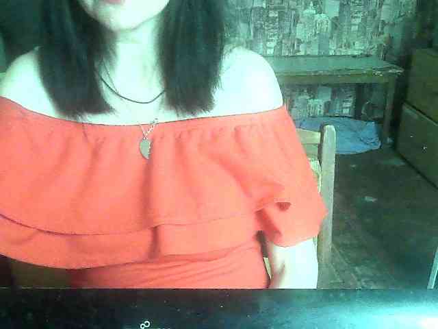 LynnYana webcam
