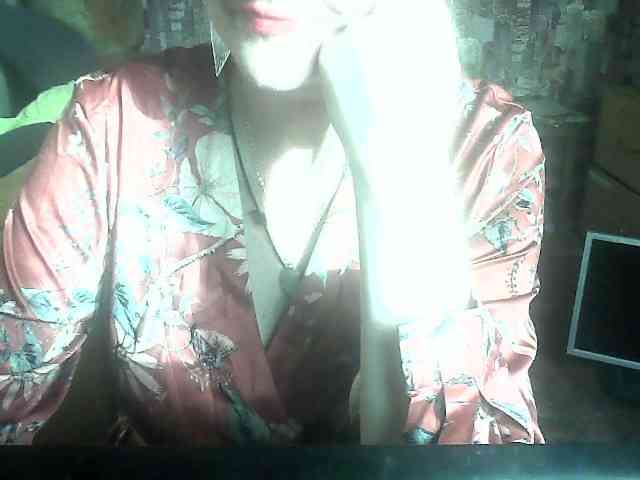 LynnYana webcam