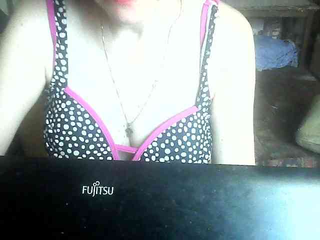 LynnYana webcam