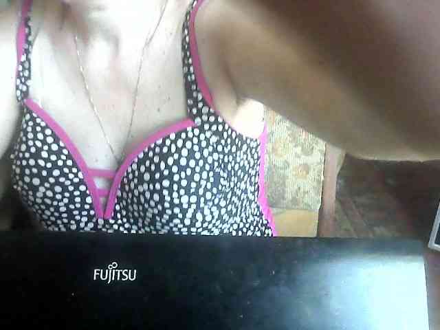 LynnYana webcam