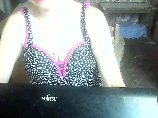 LynnYana webcam