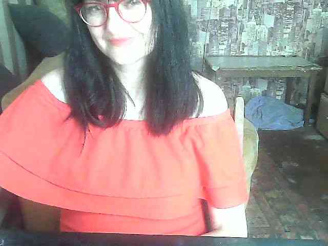 LynnYana webcam
