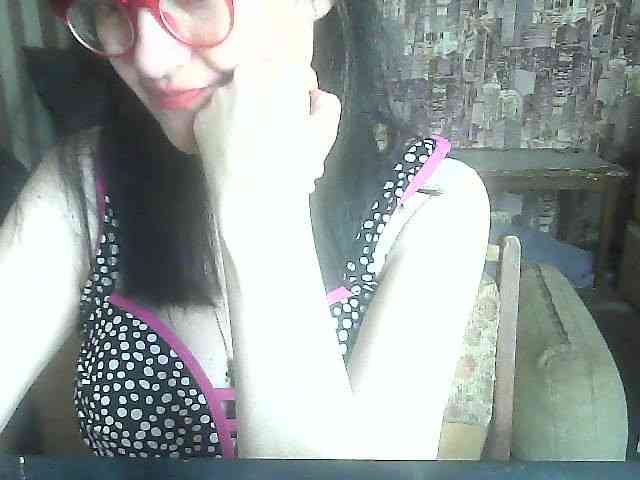 LynnYana webcam