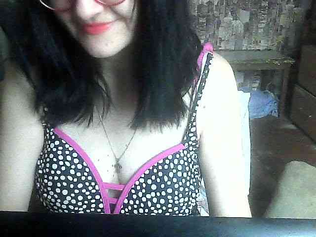 LynnYana webcam