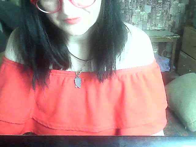 LynnYana webcam