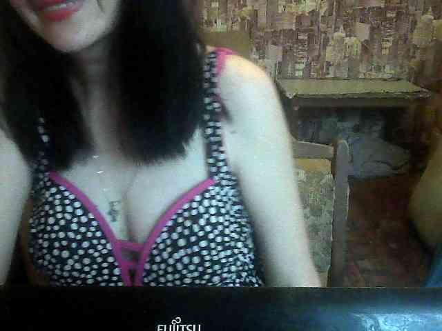 LynnYana webcam