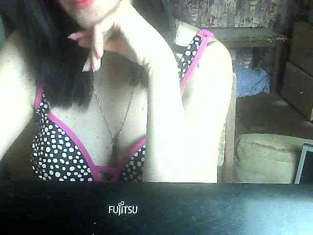 LynnYana webcam