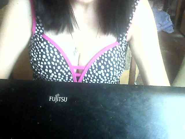 LynnYana webcam