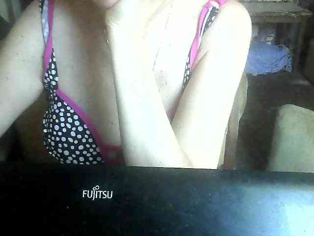 LynnYana webcam